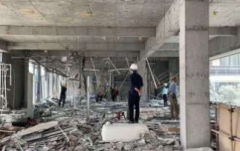 建渣清运 房屋拆除提供混凝土施工、阁楼搭建、房屋加固等